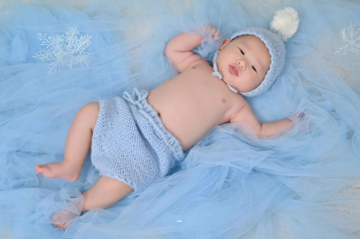 开平宝宝吐奶黄色